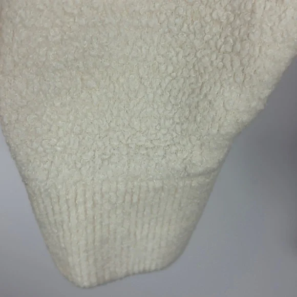 knix Men's Cream Crewneck Sweater - Picture 8 of 13